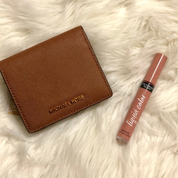 Michael Kors Handbags - NWT Michael Kors Jet Set Carryall Card Case 🔥👆🏻